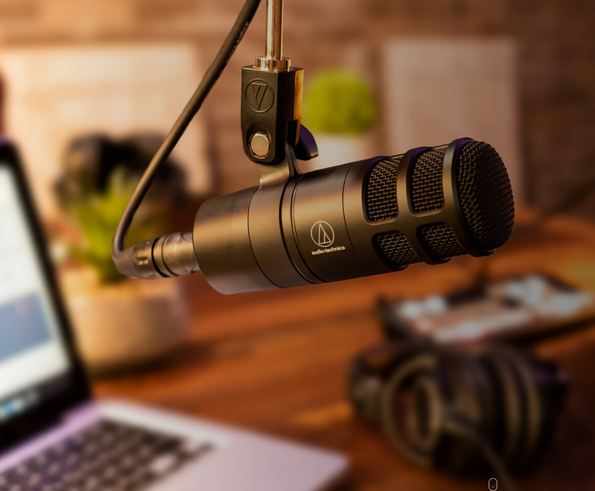 Studio/Podcast Hypercardioid Dynamic Microphone, XLR